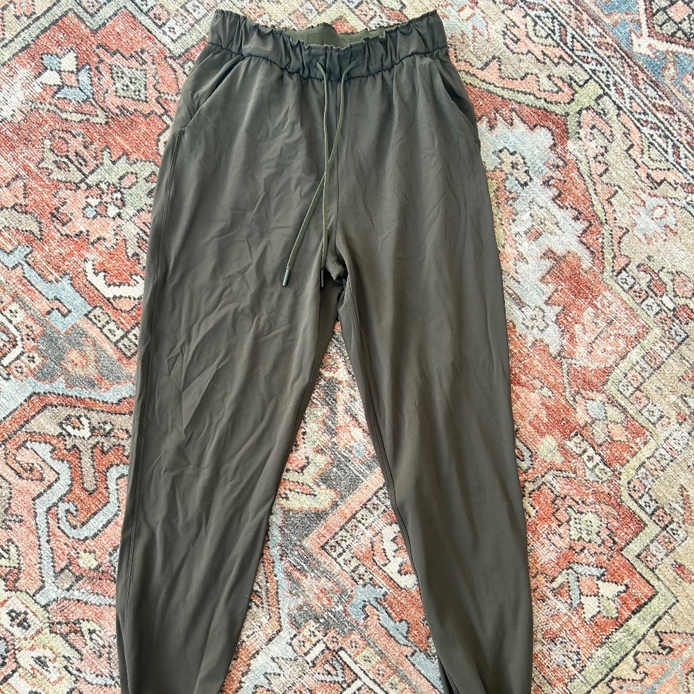 Lulu lemon high rise joggers - olive green